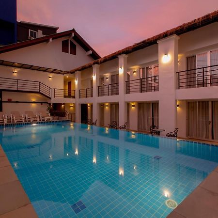 The Nest Resort Patong Esterno foto