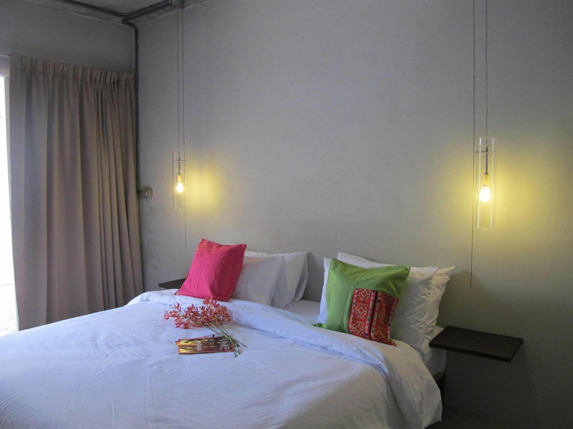 The Nest Resort Patong Esterno foto