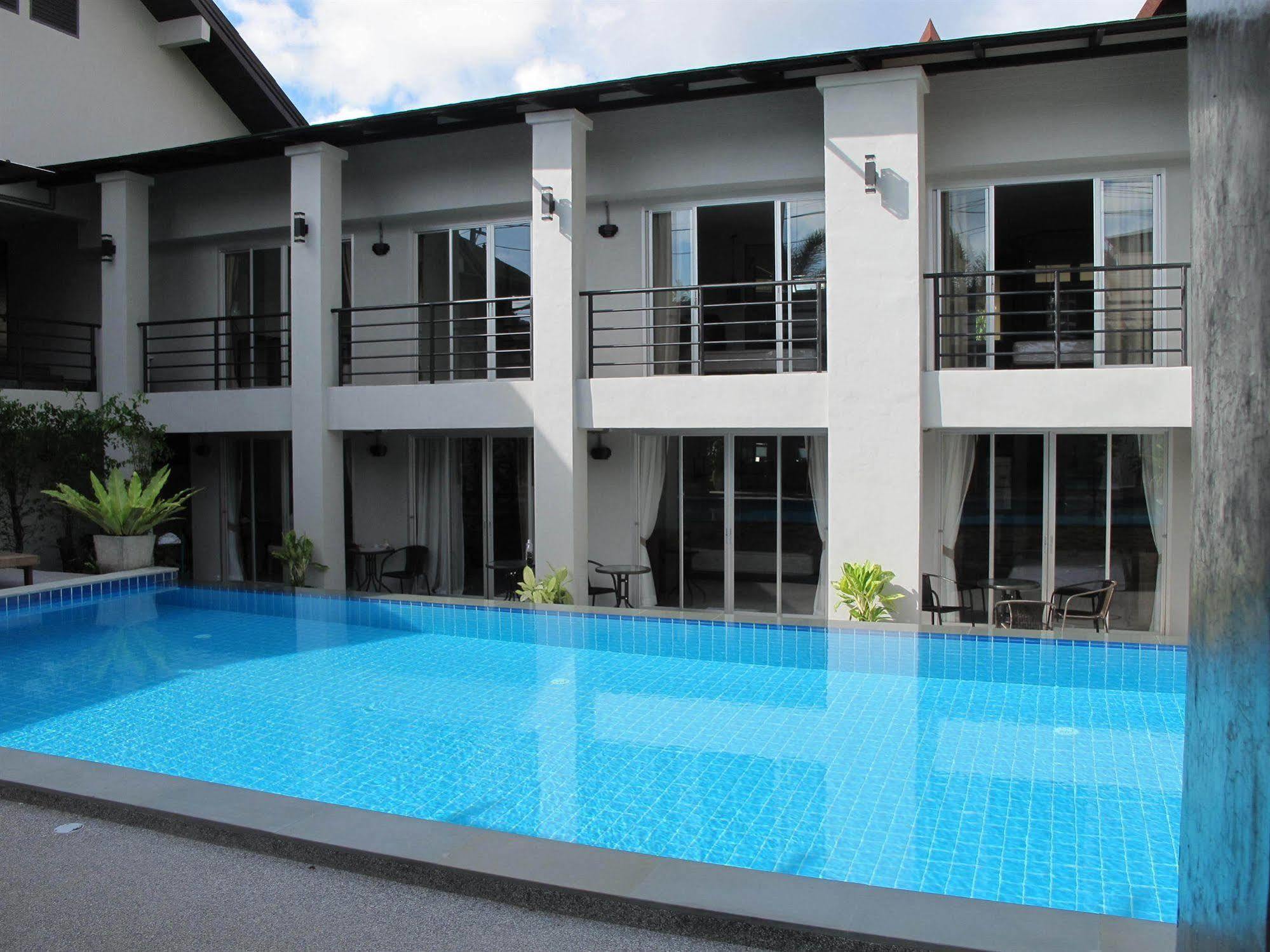 The Nest Resort Patong Esterno foto